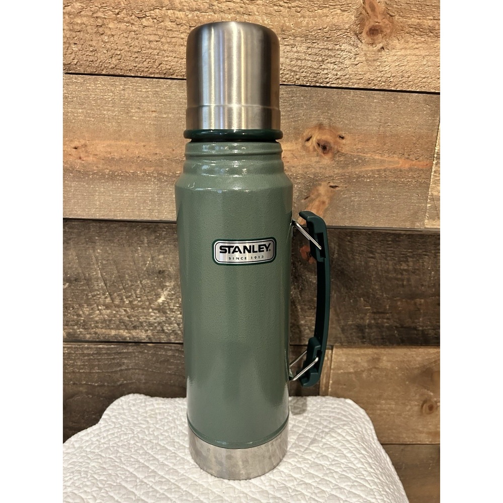 Sweet Vintage Stanley Thermos Vacuum Bottle ScrewOn Cap/Cup EUC